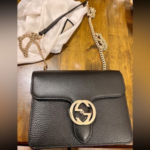 Gucci interlocking marmont leather handbag